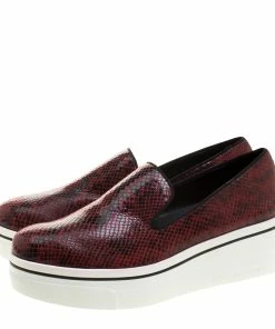 Discount 🎁 Stella McCartney Burgundy Faux Python Creeper Platform Loafers Size 41 For 👩 Women 😉 -Stella McCartney Shop luxury women stella mccartney new shoes p131500 0004