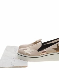Best Sale โญ Stella McCartney Beige Faux Leather And Metallic Fabric Binx Star Platform Slip On ๐ Sneakers Size 41 For ๐ฉ Women ๐คฉ 17 Best Sale โญ Stella McCartney Beige Faux Leather And Metallic Fabric Binx Star Platform Slip On ๐ Sneakers Size 41 For ๐ฉ Women ๐คฉ -Stella McCartney Shop luxury women stella mccartney new shoes p139568 008