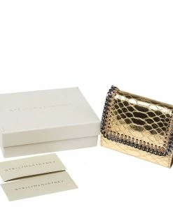 Cheap 👏 Stella McCartney Gold Python Effect Faux Patent Leather Falabella Wallet For 👩 Women 😍 19 Cheap 👏 Stella McCartney Gold Python Effect Faux Patent Leather Falabella Wallet For 👩 Women 😍 -Stella McCartney Shop luxury women stella mccartney used handbags p329208 010