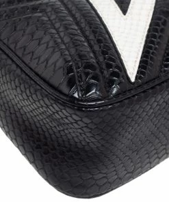 Best Sale ๐ Stella McCartney White/Black Python Embossed Faux Leather Star Crossbody Bag For ๐ฉ Women ๐ฅฐ 25 Best Sale ๐ Stella McCartney White/Black Python Embossed Faux Leather Star Crossbody Bag For ๐ฉ Women ๐ฅฐ -Stella McCartney Shop luxury women stella mccartney used handbags p561662 010