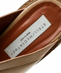 Flash Sale 🥰 Stella McCartney Beige Faux Leather Veneer CrissCross Slides 39 For 👩 Women ⌛ -Stella McCartney Shop luxury women stella mccartney used shoes p178577 002