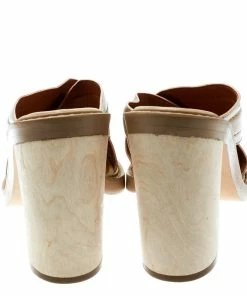 Flash Sale 🥰 Stella McCartney Beige Faux Leather Veneer CrissCross Slides 39 For 👩 Women ⌛ -Stella McCartney Shop luxury women stella mccartney used shoes p178577 005