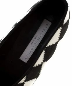 Cheapest 🥰 Stella McCartney Monochrome Checked Faux Leather Pointed Toe Pumps Size 38 For 👩 Women 🌟 -Stella McCartney Shop luxury women stella mccartney used shoes p207689 002