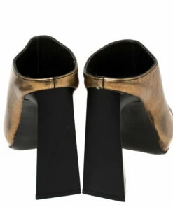 Flash Sale ๐ Stella McCartney Gold Faux Leather Vanessa Mule ๐ฉด Sandals Size 36 For ๐ฉ Women ๐ฅ 16 Flash Sale ๐ Stella McCartney Gold Faux Leather Vanessa Mule ๐ฉด Sandals Size 36 For ๐ฉ Women ๐ฅ -Stella McCartney Shop luxury women stella mccartney used shoes p385219 003