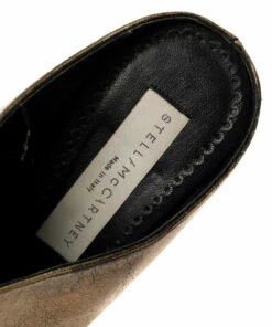 Flash Sale ๐ Stella McCartney Gold Faux Leather Vanessa Mule ๐ฉด Sandals Size 36 For ๐ฉ Women ๐ฅ 18 Flash Sale ๐ Stella McCartney Gold Faux Leather Vanessa Mule ๐ฉด Sandals Size 36 For ๐ฉ Women ๐ฅ -Stella McCartney Shop luxury women stella mccartney used shoes p385219 006