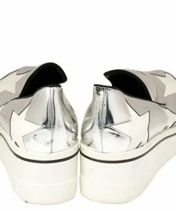 Discount โจ Stella McCartney Metallic Silver Faux Leather Binx Star Platform Slip On ๐ Sneakers Size 41 For ๐ฉ Women โจ 14 Discount โจ Stella McCartney Metallic Silver Faux Leather Binx Star Platform Slip On ๐ Sneakers Size 41 For ๐ฉ Women โจ -Stella McCartney Shop luxury women stella mccartney used shoes p392377 001