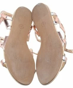 Flash Sale ✨ Stella McCartney Rose Gold Patent Leather Cutout Accent Gladiator Flat 🩴 Sandals Size 38 For 👩 Women 🔔 -Stella McCartney Shop luxury women stella mccartney used shoes p532806 005