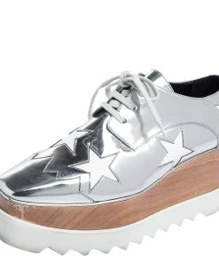 Flash Sale 😉 Stella McCartney Silver Faux Patent And Faux Leather Elyse Star Platform 👟 Sneakers Size 38.5 For 👩 Women 🥰