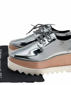 Outlet 🥰 Stella McCartney Metallic Grey Faux Patent Leather Elyse Platform 👟 Sneakers Size 36 For 👩 Women ✨ -Stella McCartney Shop luxury women stella mccartney used shoes p592746 001