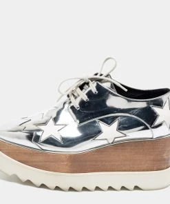 Outlet 🔥 Stella McCartney Silver/White Faux Patent And Faux Leather Elyse Star Platform Lace Up 👟 Sneakers Size 38 For 👩 Women 🔥