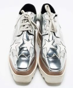 Outlet 🔥 Stella McCartney Silver/White Faux Patent And Faux Leather Elyse Star Platform Lace Up 👟 Sneakers Size 38 For 👩 Women 🔥 -Stella McCartney Shop luxury women stella mccartney used shoes p668862 006
