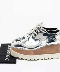 Outlet 🔥 Stella McCartney Silver/White Faux Patent And Faux Leather Elyse Star Platform Lace Up 👟 Sneakers Size 38 For 👩 Women 🔥 -Stella McCartney Shop luxury women stella mccartney used shoes p668862 009