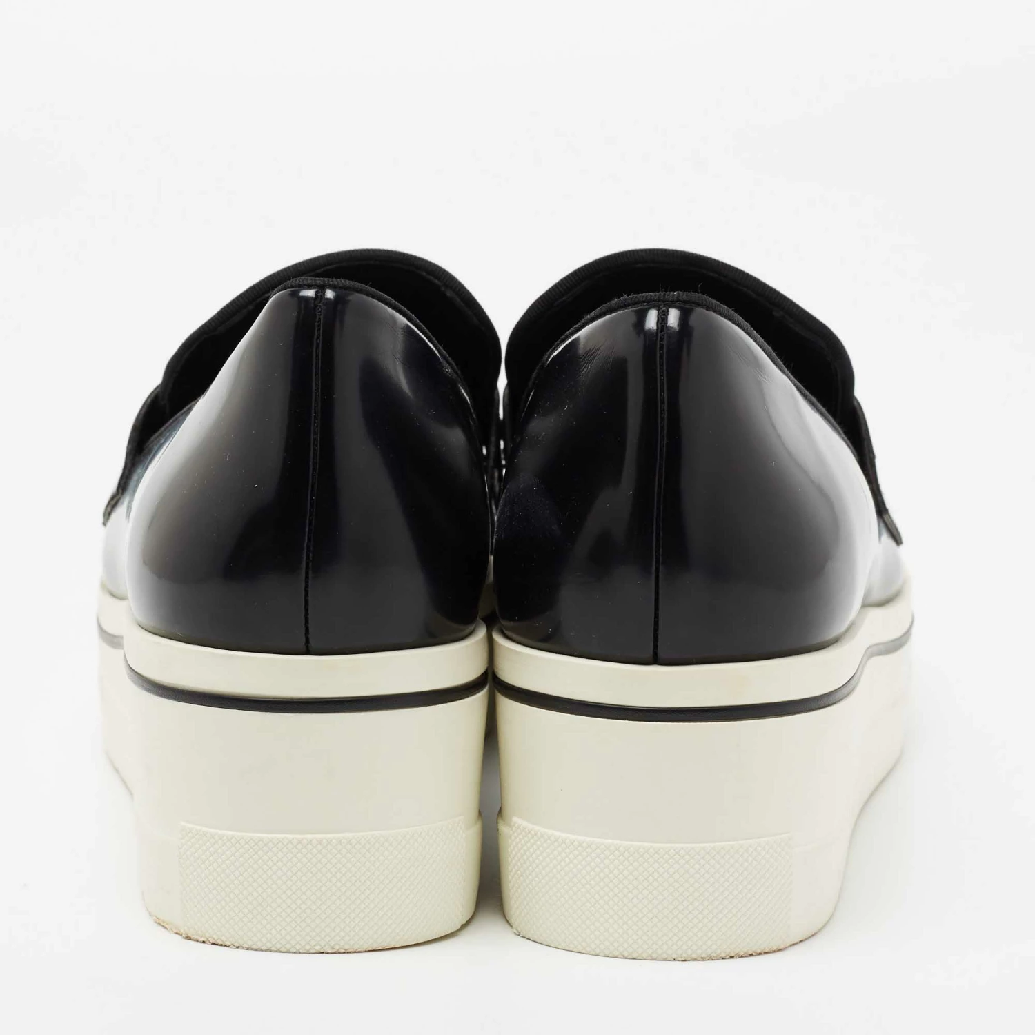 Hot Sale ๐ Stella McCartney Black Faux Leather Chain Link Slip On ๐ Sneakers Size 40 For ๐ฉ Women ๐คฉ 7 Hot Sale ๐ Stella McCartney Black Faux Leather Chain Link Slip On ๐ Sneakers Size 40 For ๐ฉ Women ๐คฉ - Image 5